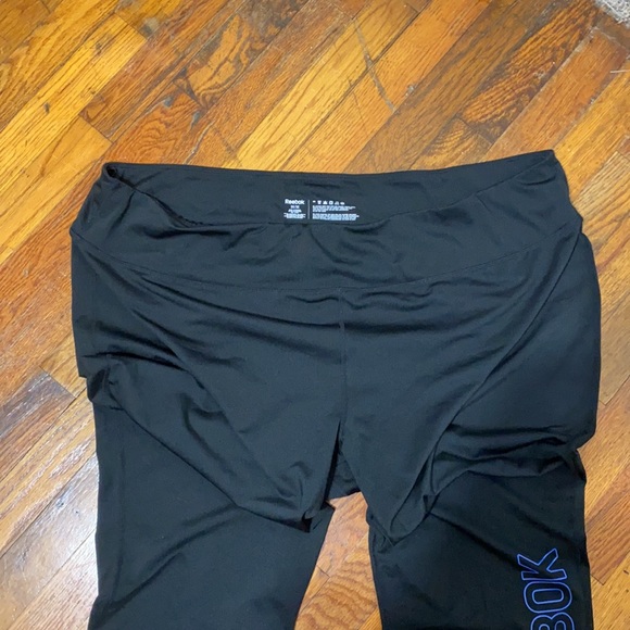 Reebok Black Stretch Capri Leggings - Picture 3 of 5
